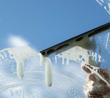 شركة تنظيف نوافذ في ابوظبي 360x320