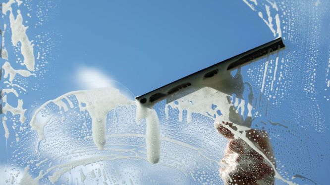 شركة تنظيف نوافذ في ابوظبي